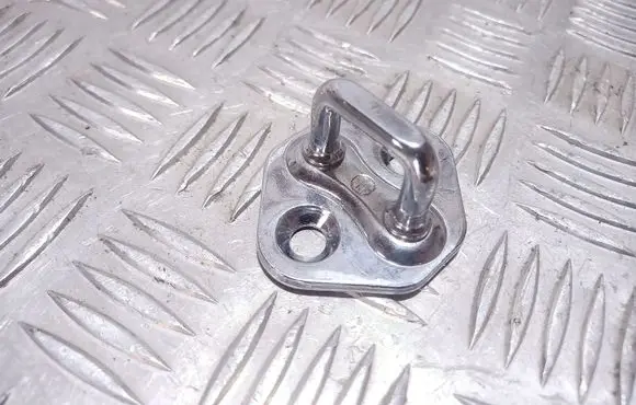 Jaguar XF X250 Rear door lock loop/hook striker P080606