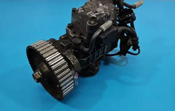 Audi A4 S4 B5 8D Fuel injection high pressure pump 046404969 IMPRK1602984