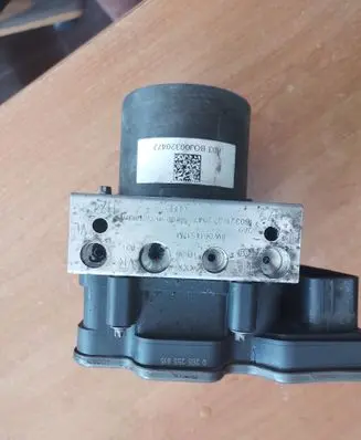 Audi A4 S4 B9 ABS Pump 8W0907379J 8W0614517M