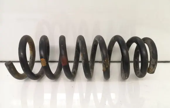 Suzuki Grand Vitara I Front coil spring