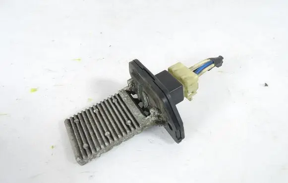 Chevrolet Aveo Heater blower motor/fan resistor 