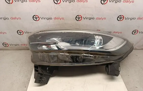 Renault Kadjar Headlight/headlamp 260606053R 01177007