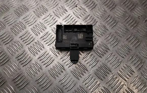 Audi A5 Door control unit/module 8W0959592M