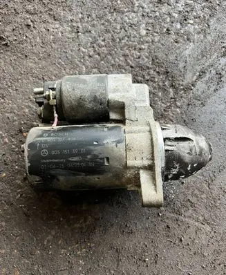 Mercedes-Benz C W203 Starter motor 0051513901 0001107406