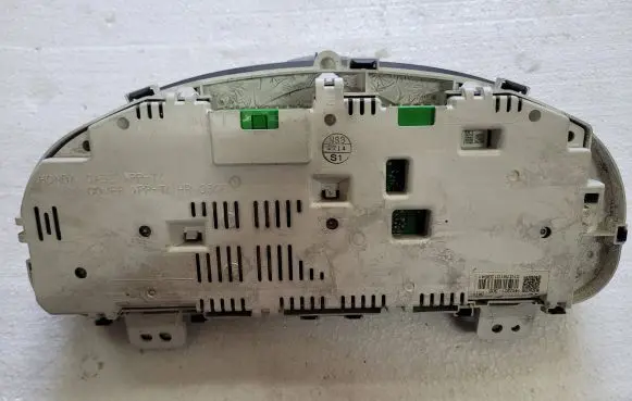 Speedometer (instrument cluster)