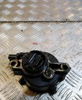 Vacuum pump