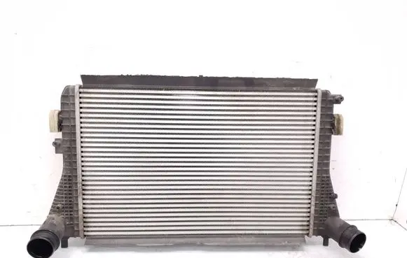 Volkswagen PASSAT B7 Intercooler radiator 3C0145805AN