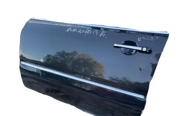 Audi 200 Front door