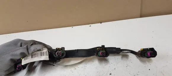 Opel Astra J Fuel injector wires 55580911