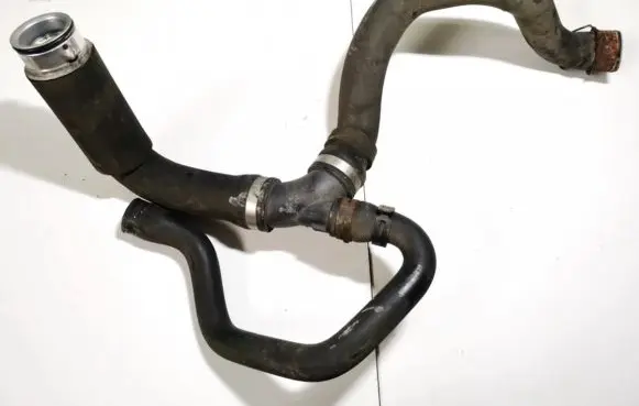 Mercedes-Benz CLC CL203 Engine coolant pipe/hose 3013350