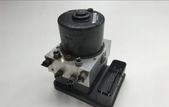 Ford Kuga I ABS Pump 8M512B373AA 10096001313 10039933304