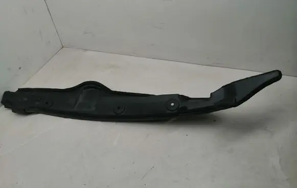 Toyota Prius+ (ZVW40) Fender end trim 5382747040