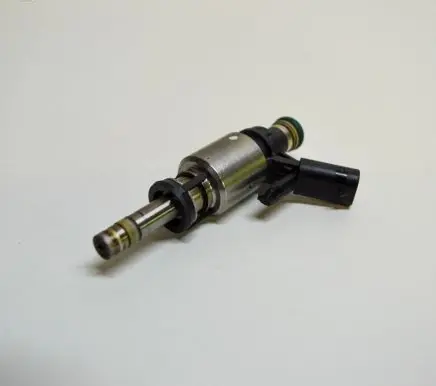 Audi Q5 SQ5 Fuel injector 06A906036K