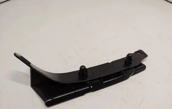BMW X5 E53 Front bumper mounting bracket 7116667 51117116667