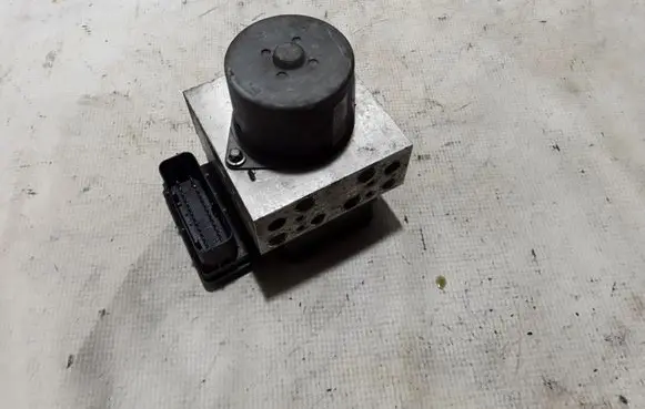 Mini Cooper Countryman R60 ABS Pump 6796698