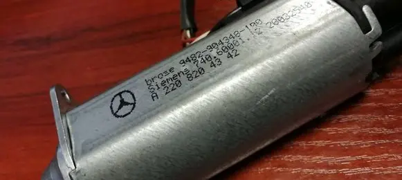 Mercedes-Benz S W220 Seat adjustment motor 2208204342