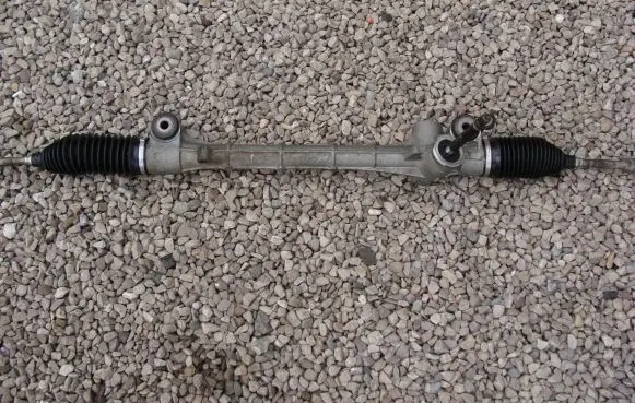 Toyota Yaris Steering rack F800000672