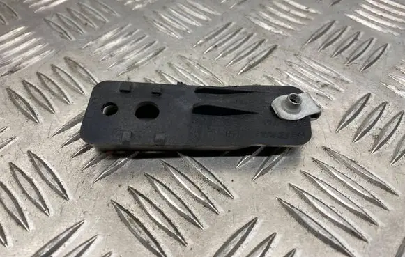 Ford Fusion II Front bumper mounting bracket HS73F109A23BA