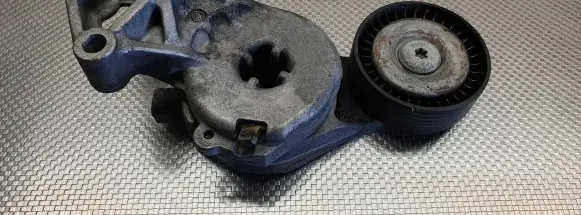 Audi TT Mk1 Generator/alternator belt tensioner 06A903315E