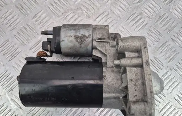 BMW 1 F20 F21 Starter motor 7638192