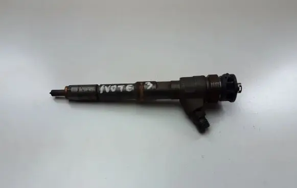 Nissan Note (E12) Fuel injector H8201108033