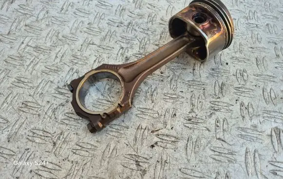 Porsche Cayenne (9PA) Piston with connecting rod 84L88 H00820 021E