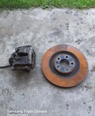 Audi Q7 4M Rear brake caliper