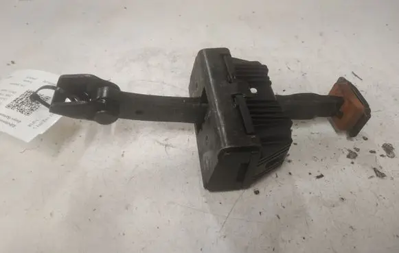 BMW 5 E60 E61 Front door check strap stopper