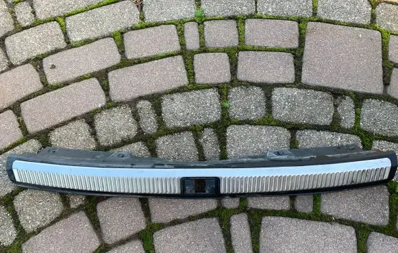 Audi A4 S4 B7 8E 8H Trunk/boot sill cover protection 8E9864483C