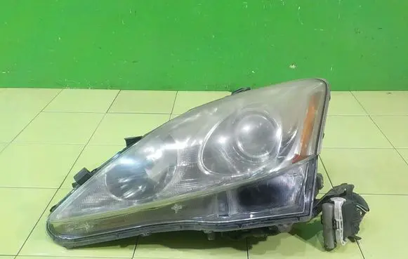 Lexus IS 220D-250-350 Headlight/headlamp PRZOD