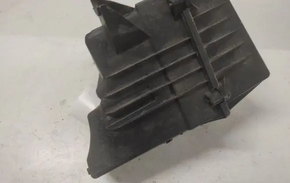Volkswagen Polo Air filter box 6Q0129601AE 6Q0183 6Q0129607AE