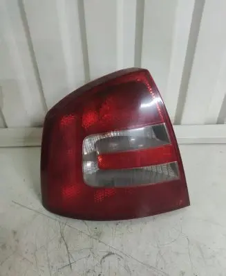 Skoda Octavia Mk2 (1Z) Rear/tail lights 1Z5945095A 1A1945111A