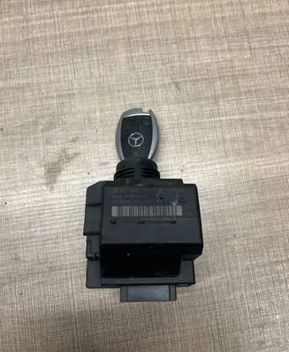 Mercedes-Benz E W211 Ignition lock 2115451008 33002207