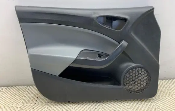 Seat Ibiza IV (6J,6P) Front door card panel trim 