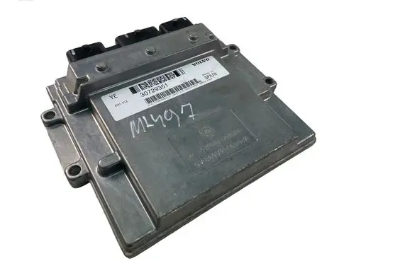 Volvo V70 Engine control unit/module 30729351