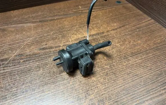 Mercedes-Benz Sprinter W901 W902 W903 W904 Vacuum valve 0005450427 A0005450427