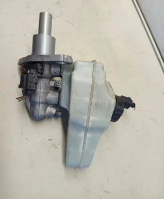 Volkswagen PASSAT CC Master brake cylinder 3C2611301 03350886951