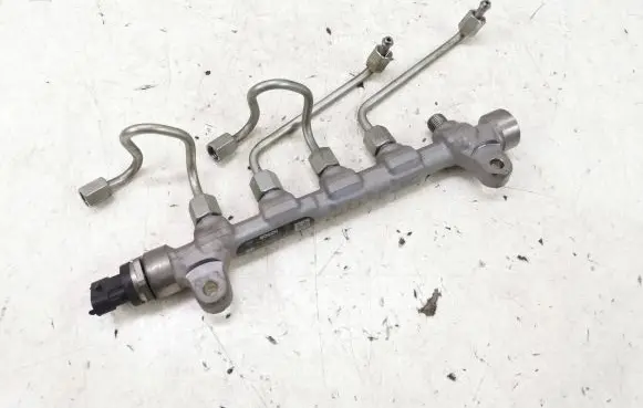 KIA Optima Fuel main line pipe 0445214181 685591