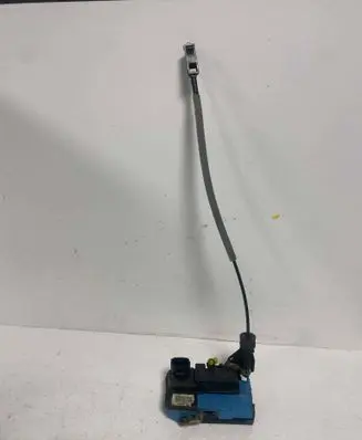 Volvo V70 Front door lock 30699748
