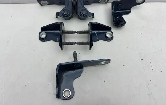 Ford Focus Front door hinge set M1BBA26811AD
