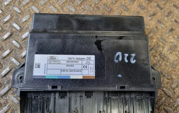 Ford Mondeo MK IV Comfort/convenience module 7S7T19G481DE