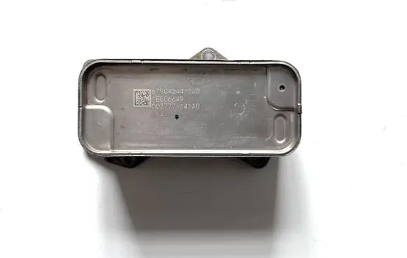 Chrysler Pacifica Oil filter mounting bracket 68596318AB 6790424411A3 1E006649
