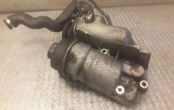 Volvo S80 Oil filter cover 30677920