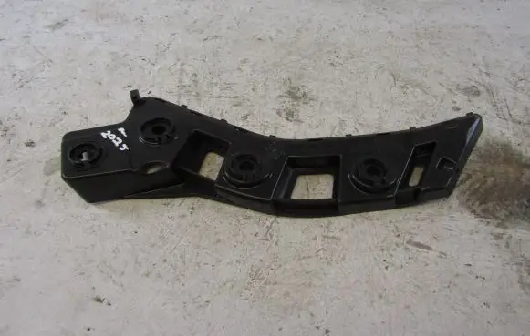 Volkswagen Touran II Rear bumper mounting bracket 5TA807393