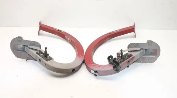 Jaguar XE Tailgate/trunk/boot hinge GX73430B56AC