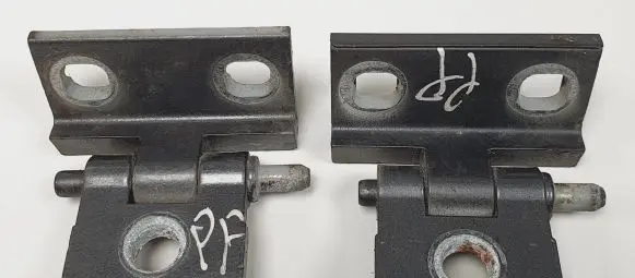 Volvo V70 Front door hinge set 