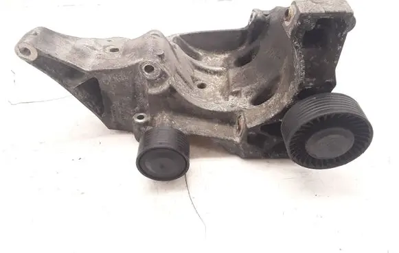 BMW 1 E81 E87 Generator/alternator bracket 13992010 11167802614 7802614