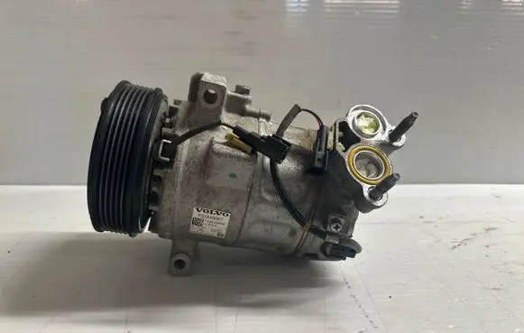 Volvo XC60 Air conditioning (A/C) compressor (pump) 31449067