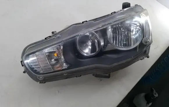 Mitsubishi Lancer X Headlight/headlamp