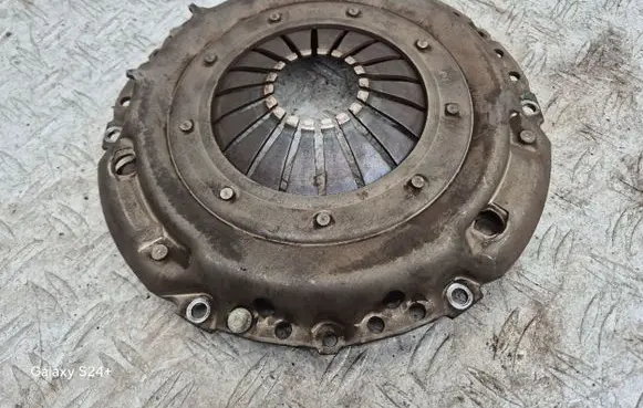 Pressure plate